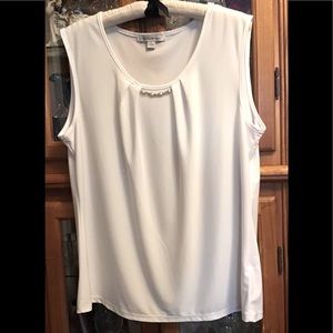 FINAL PRICE Sleeveless Jeweled
Blouse Sz Large